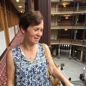 Meet your Posher, Jennifer